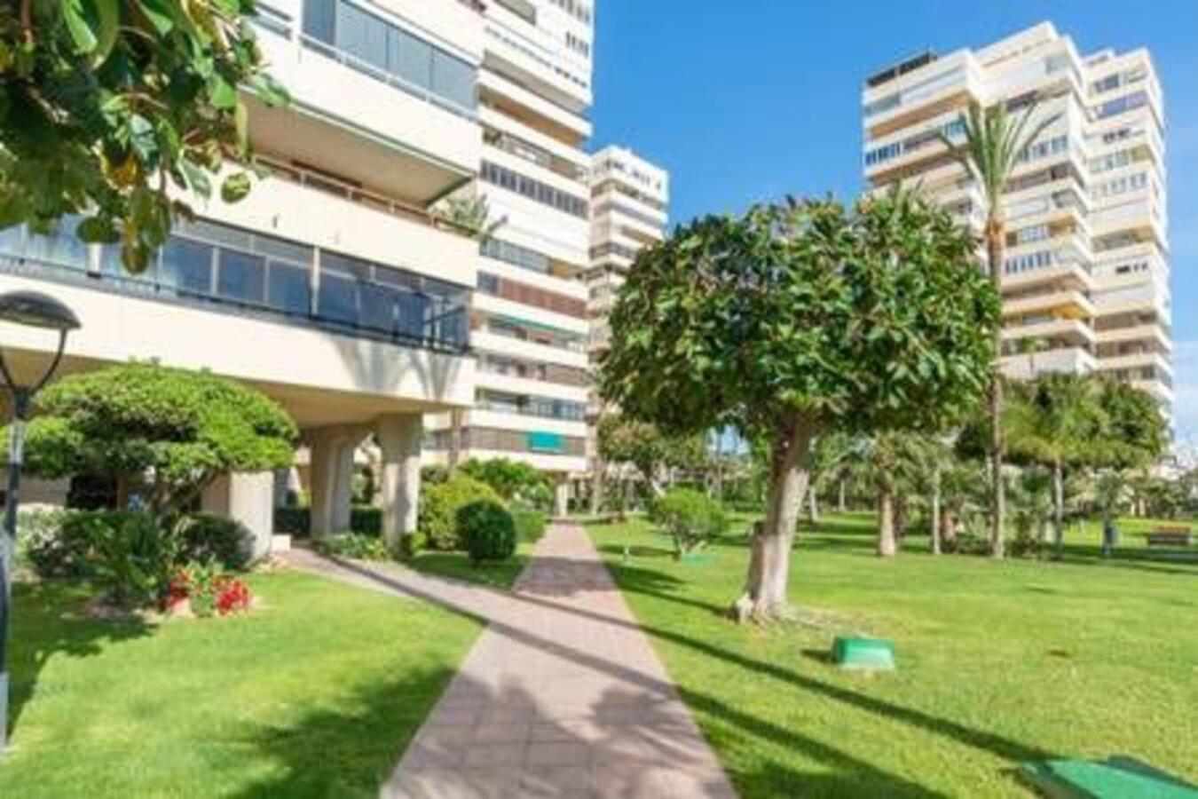 Playamar Waterfront Exclusive Apartment And Views Tower 2 Fl 14 Torremolinos Exterior photo